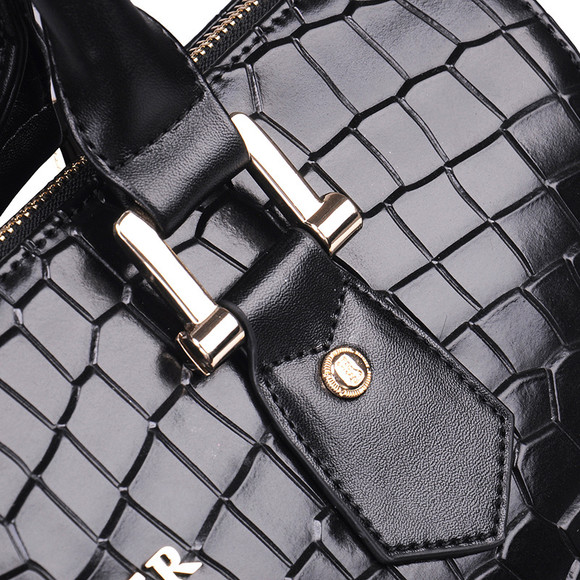 金狐狸包包一般多少钱-千姿百袋女包专卖店,啄