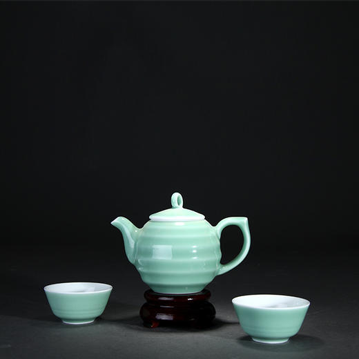 【宝瓷林】豆青弦纹一壶两杯 商品图0