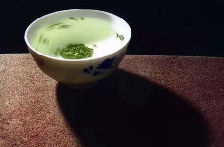 一杯清茶 一颗静心