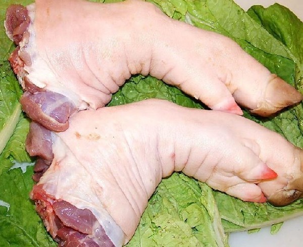 5公斤 百草猪 新鲜猪脚一只 猪蹄富含胶原蛋白质 可防止皮肤过早褶皱