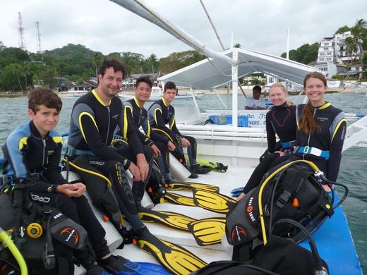 【度假村】菲律宾海豚湾PG潜水套餐 - Out of the Blue Resort & Action Divers 商品图6