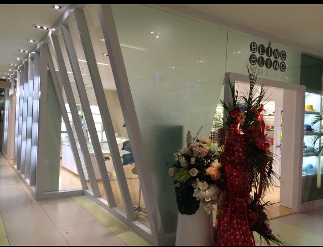 Blingblinghouse200509