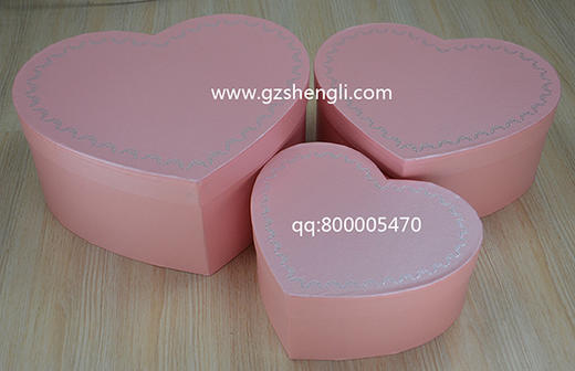 烫银花边心型盒 商品图2