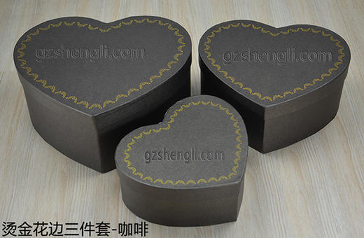 烫银花边心型盒 商品图3