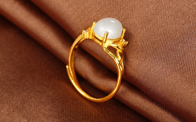 珠宝玉石-带你了解各类戒指上的印记含义
