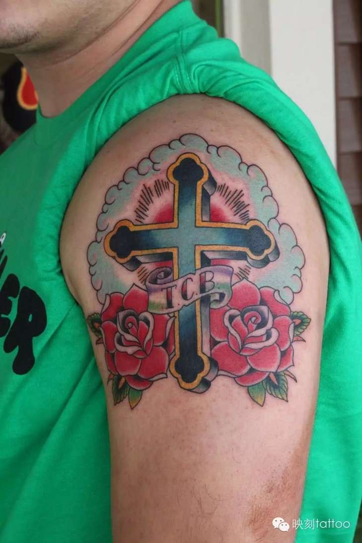 简约十字架纹身手臂内容图片分享