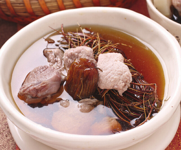 鸡骨草根能一起煲汤?