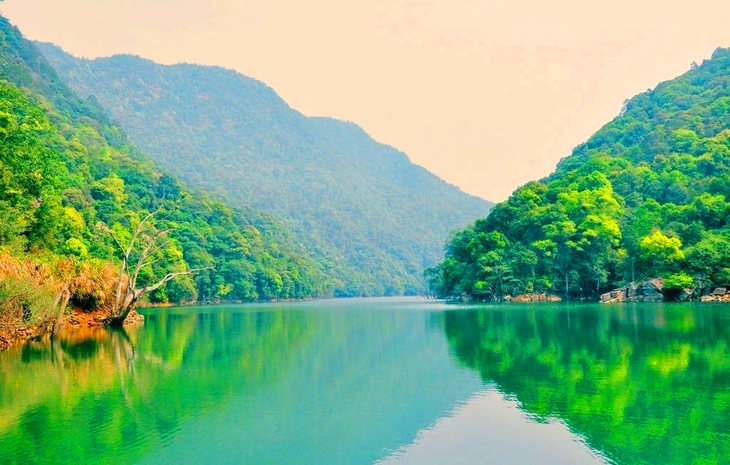 特惠江西小武当山揽胜,九连山月鸣河,中药谷水疗,养生