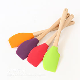 木柄式耐高温硅胶刮刀32cm