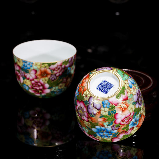 宝瓷林 珐琅彩金地万花大罗汉杯 商品图3